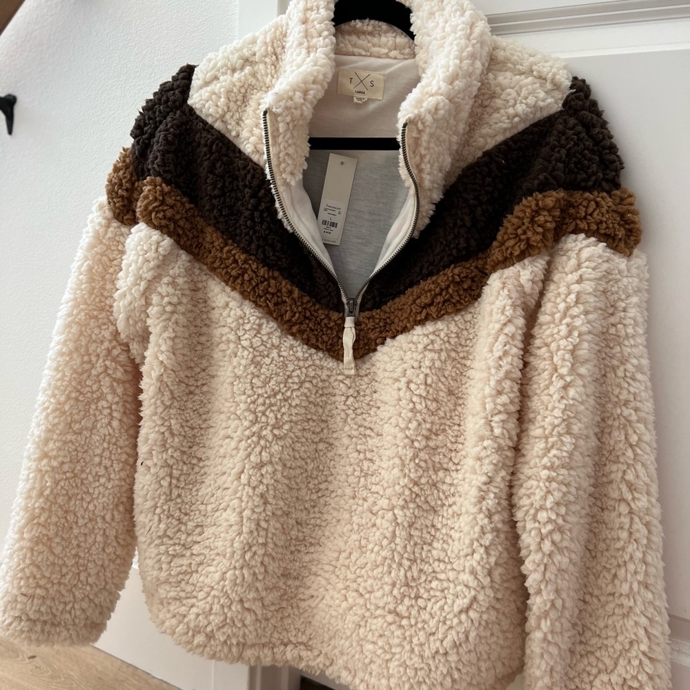 Cute Sherpa pullover
